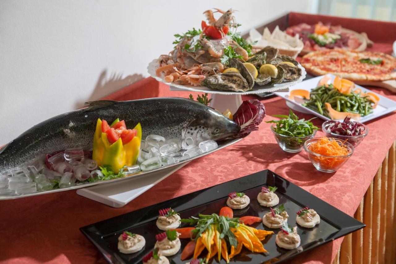 Hotel Bologna 미사노아드리아티코 외부 사진